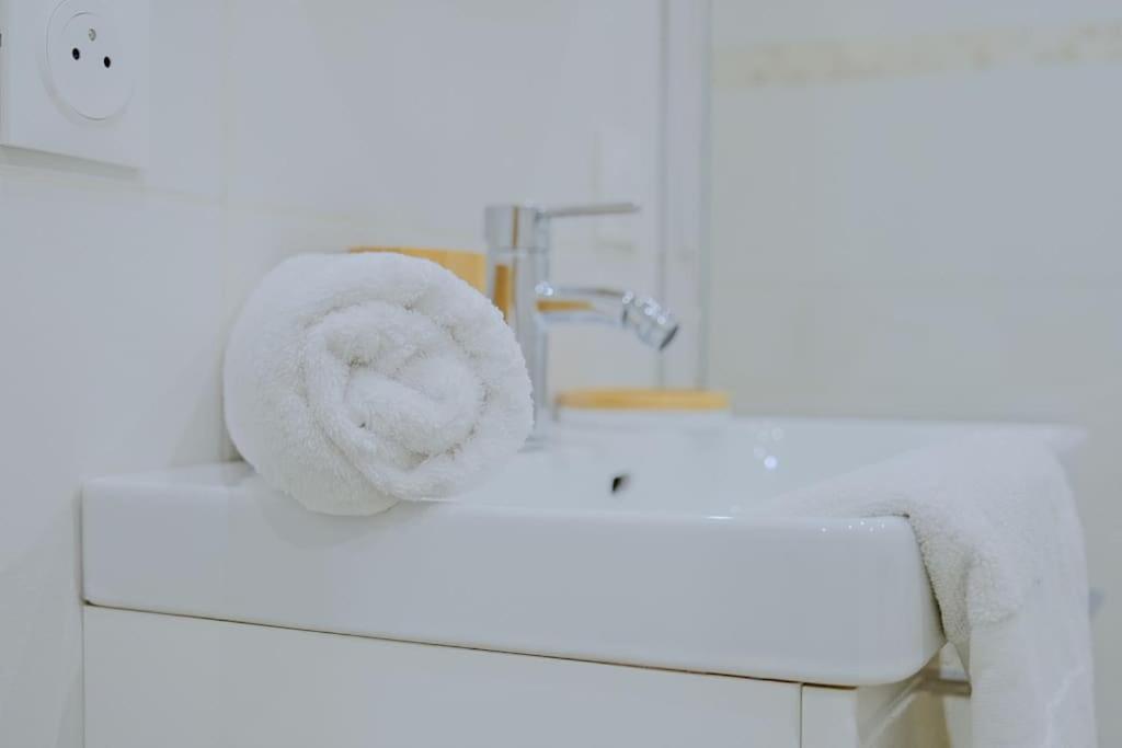 La Confidence Apartman Périgueux Kültér fotó